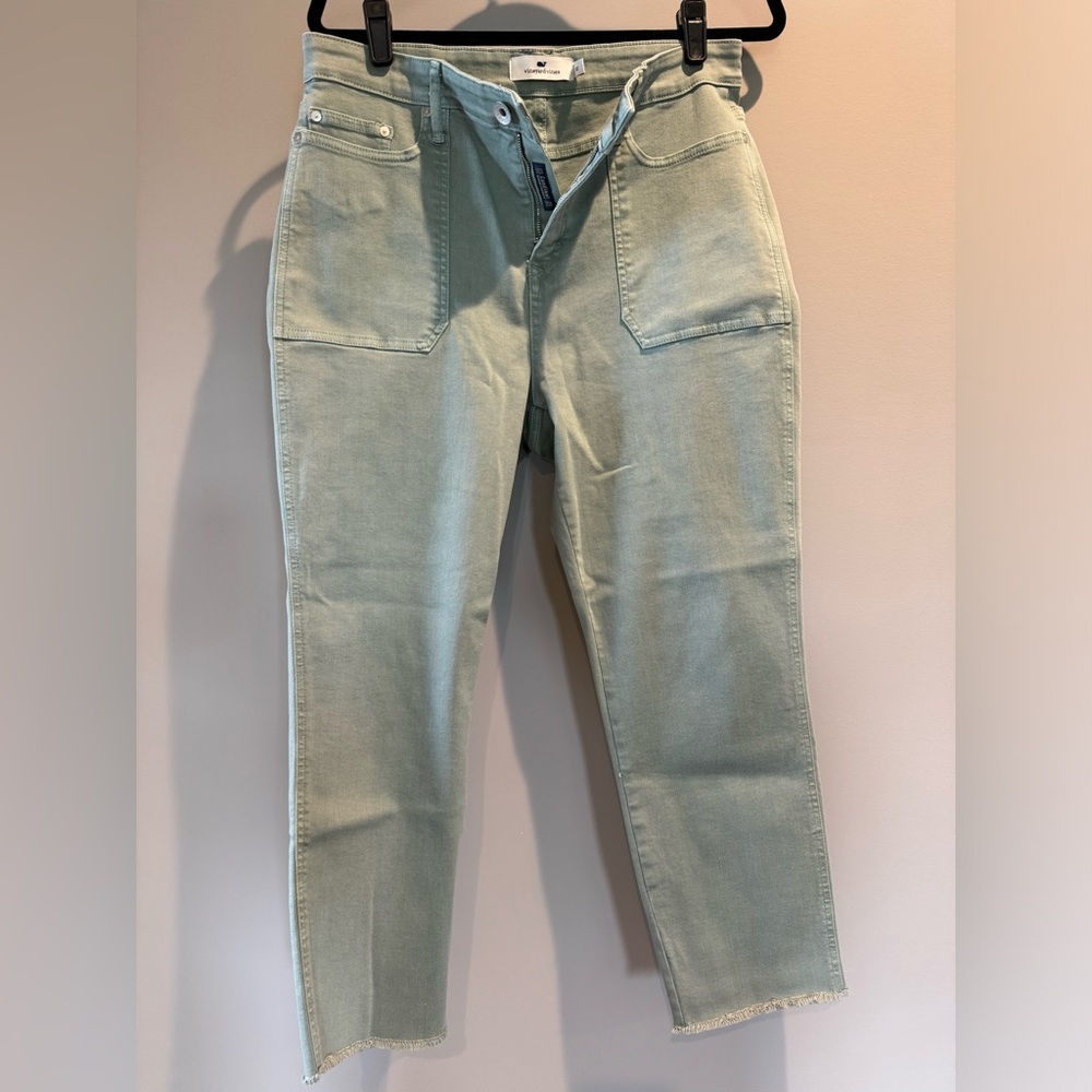 Vineyard Vines ankle pant. Size 32